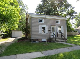 425 Mill St, Constantine, MI 49042