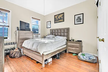 Rented by Halvatzis Realty