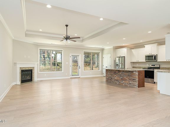 2nd image of 307 Saligugi Ln