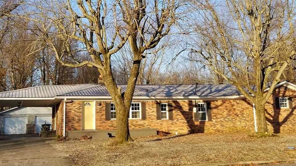 1st image of 715 McGuire Ave