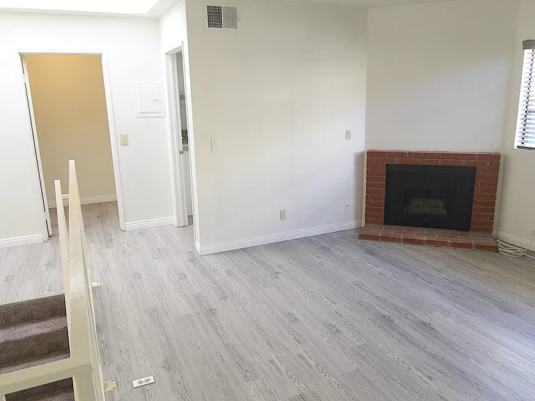4902 Kester Ave #2 — Photo 11