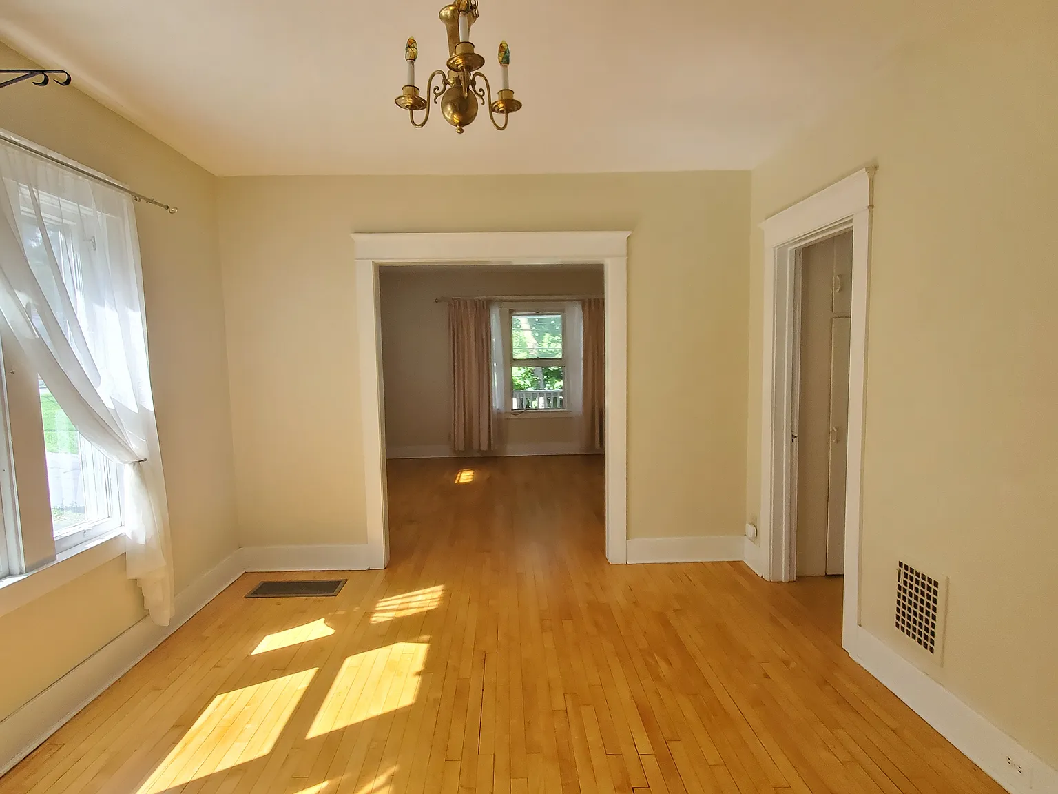 Golf Ave, New Hartford — Photo 4