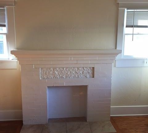 2nd image of 3963 Illinois St