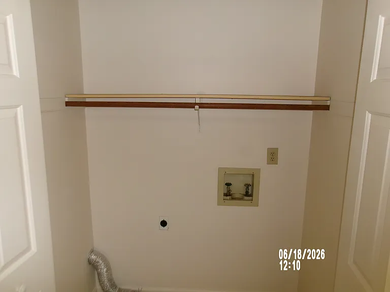 1373 5th St NE #1373 — Photo 17