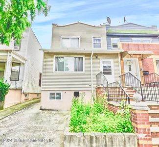 360 E 9th St, Brooklyn, NY, 11218