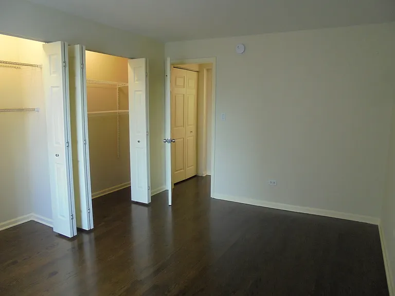5310 N Chester Ave #301 — Photo 7