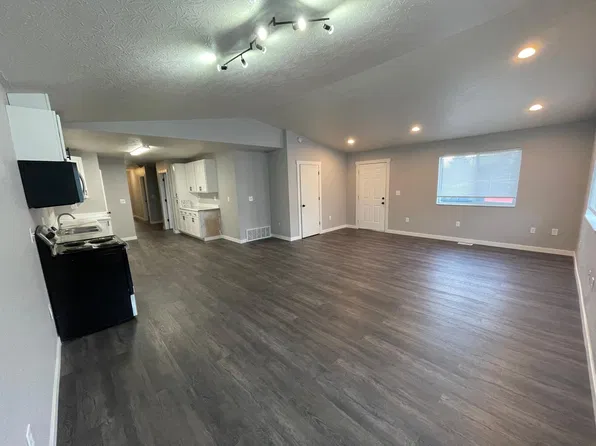 622 N Ella Rd, Spokane, WA 99212