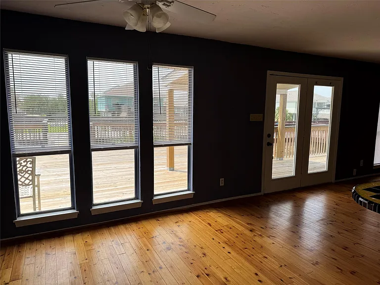 638A Warsaw St — Photo 11