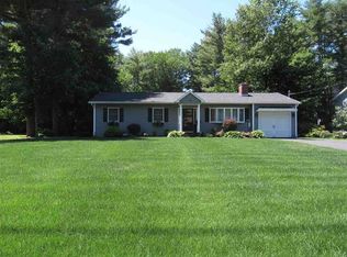 16 Whippoorwill Rd, Queensbury, NY 12804