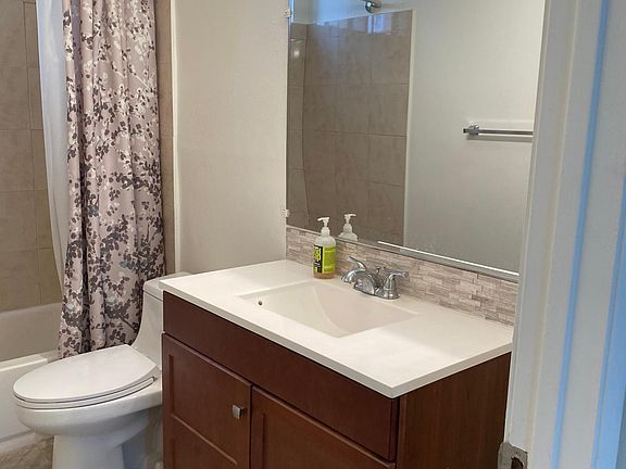4th image of 5657 Laurel Canyon Blvd #102