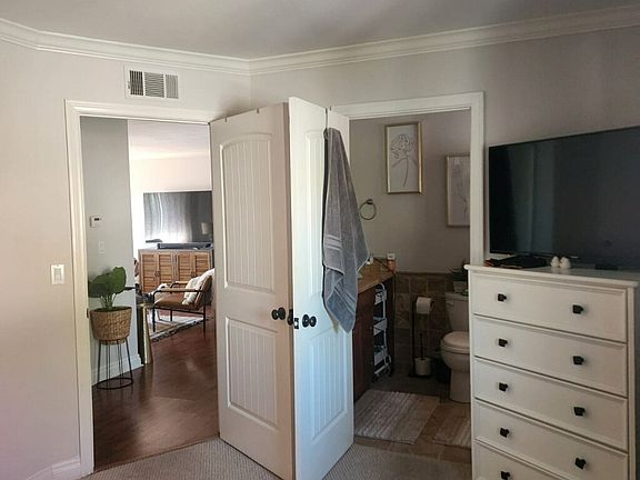 2nd image of 908 La Fiesta Ct