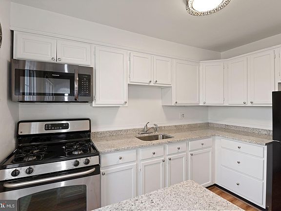 4th image of 1503 Belle View Blvd APT C1