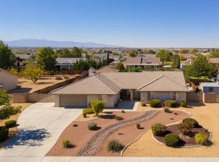 13816 Coachella Rd, Apple Valley, CA 92307