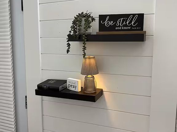 3rd image of 214 Susan Rd