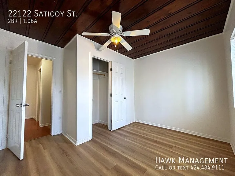 22122 Saticoy St — Photo 12