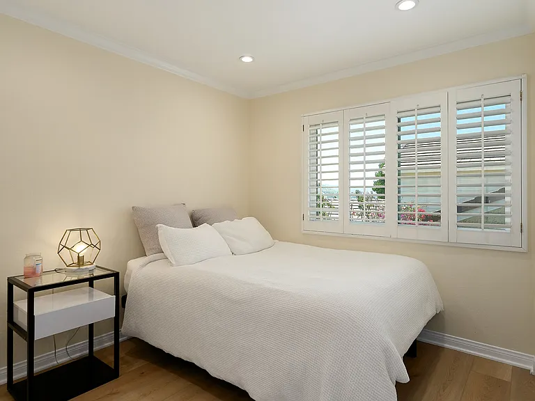5557 Adelina Ct — Photo 37