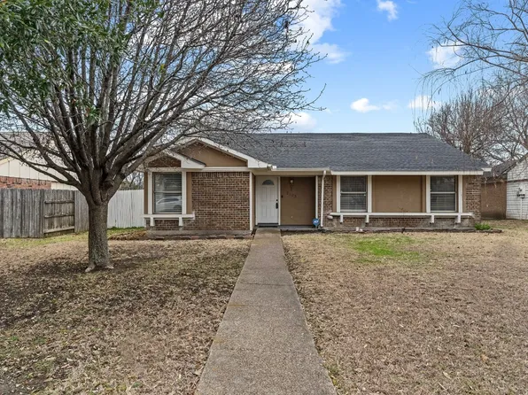 2105 High Summit Dr, Garland, TX 75041