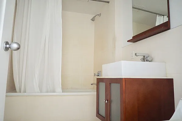 Rented by Warburg | media 14