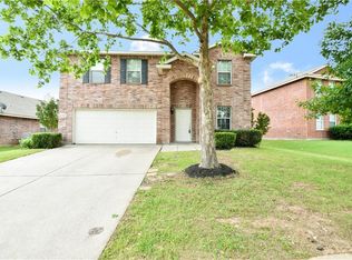644 Horn St, Crowley, TX 76036