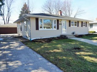 8414 25th Ct, Kenosha, WI 53143