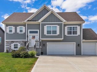 6007 NE 119th Ter, Kansas City, MO 64156