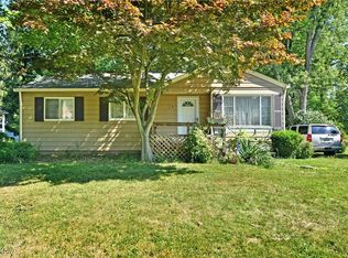 910 W 3rd St, Niles, OH 44446