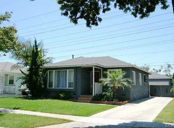 2nd image of 6108 McKnight Dr