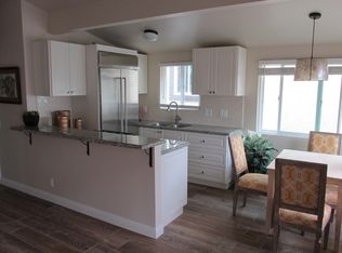 430 1/2 Goldenrod Ave, Corona Del Mar, CA 92625
