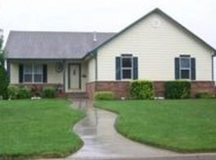 1316 Redbud Ct, Halstead, KS 67056