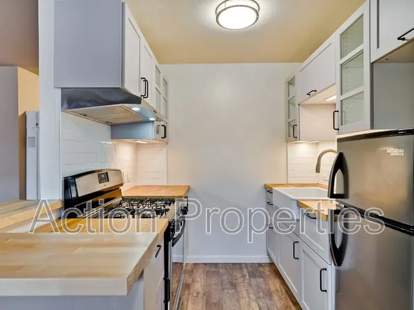 1084 Wentworth St APT 4, Mountain View, CA 94043