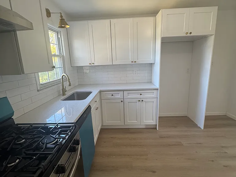 1006 Gifford Ct #2 — Photo 4