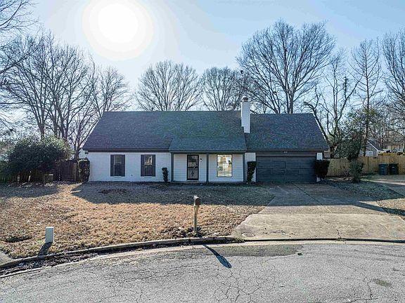 3rd image of 6345 Treadway Trl