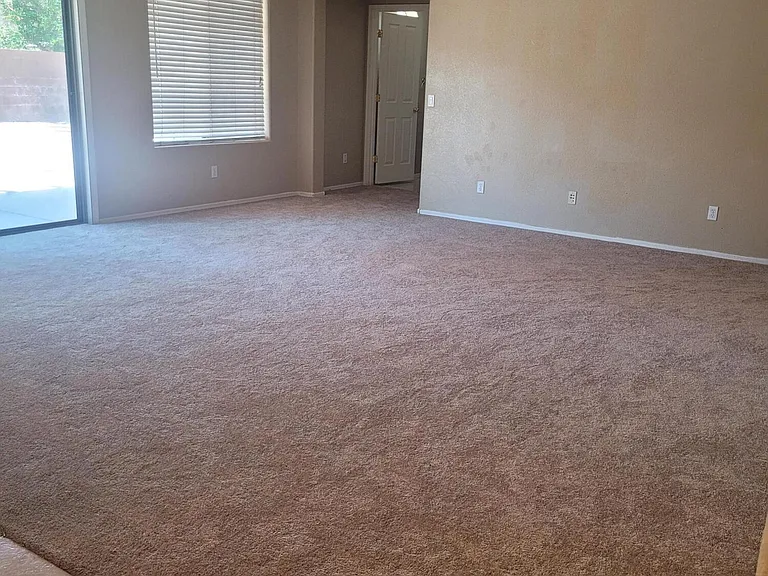 1281 E Hampton Ln — Photo 6