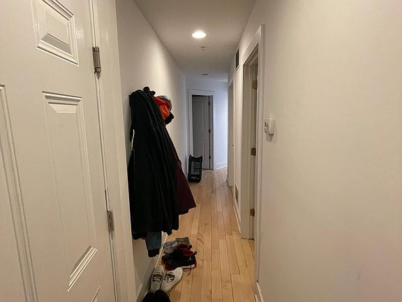 2nd image of 935 N 2nd St Floor 2