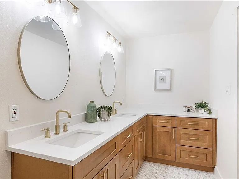 2508 Aldford Dr — Photo 16