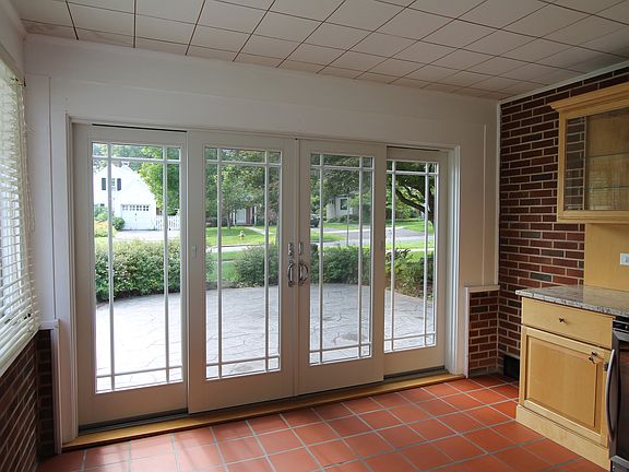 2nd image of 606 N Atherton St
