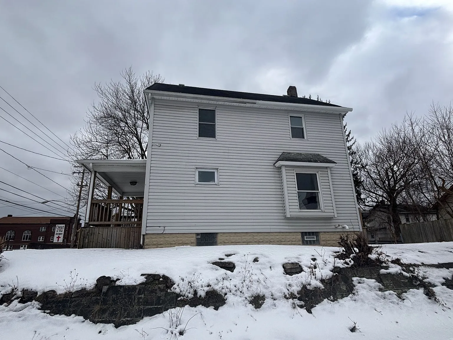3 bed, 1040 sqft, $1,300 — Photo 2