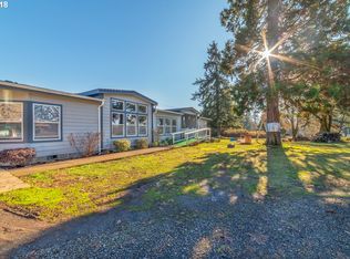 38309 Jasper Lowell Rd, Fall Creek, OR 97438