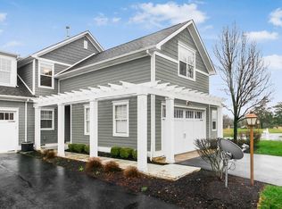 14847 Harbor Point Dr E, Thornville, OH 43076