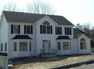 84 Brookfield Rd, Seymour, CT 06484