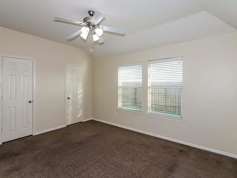 19235 Sandelford Dr — Photo 10