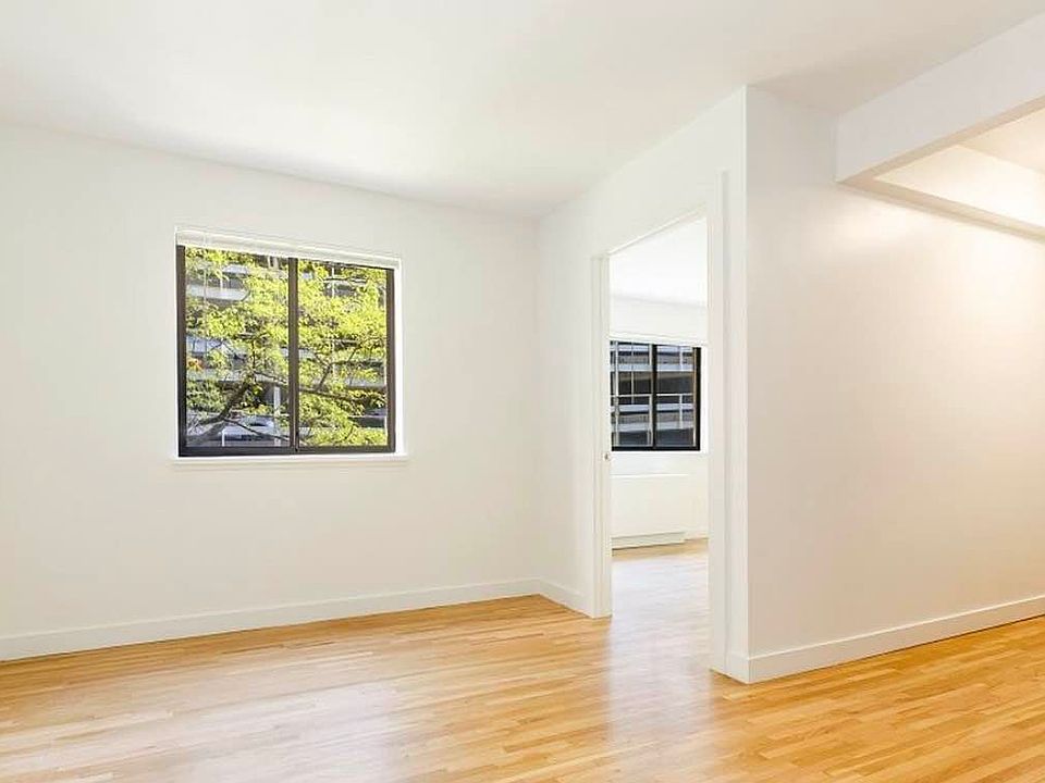 1st image of 337 W 30th St APT 4B