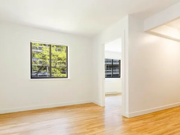 337 W 30th St APT 4B, New York, NY 10001