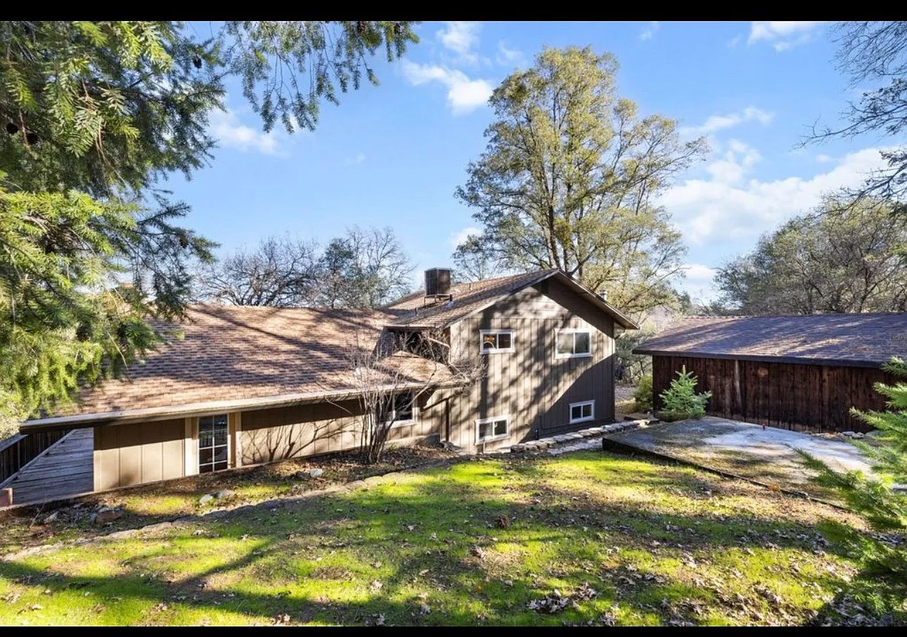 2207 Sweetwater Trl — Photo 3