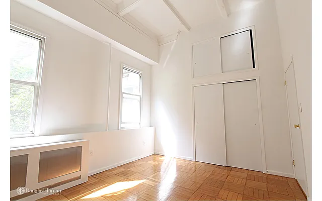 Rented by Douglas Elliman | media 33