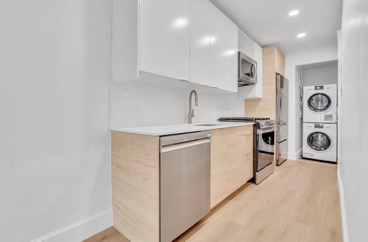 2 bed, $3,600 — Photo 3