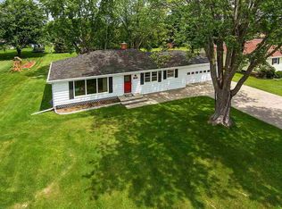 3483 Finger Rd, Green Bay, WI 54311