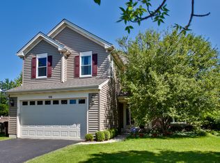 516 W Weeping Willow Rd, Round Lake, IL 60073