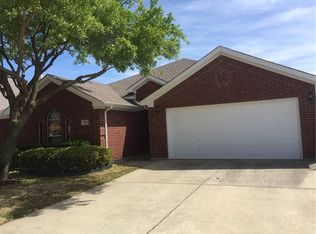 5201 Parkplace Dr, Denton, TX 76226