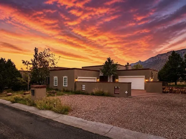 13401 Pino Canyon Pl NE, Albuquerque, NM 87111